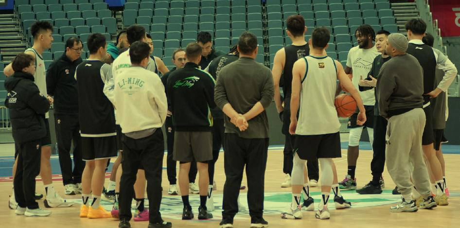 乐鱼体育官网投注-社区盾倒计时，里尔关键时刻临场应变，细节引发关注，震撼外界，球队文化再被提及