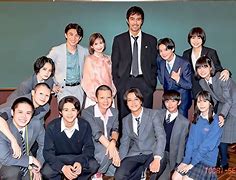 今晚费耶诺德调整名单以备欧联,主帅复盘环节打磨,管理层满意,更衣室氛围转暖 今晚费耶诺德调整名单以备欧联,主帅复盘环节打磨,管理层满意,更衣室氛围转暖