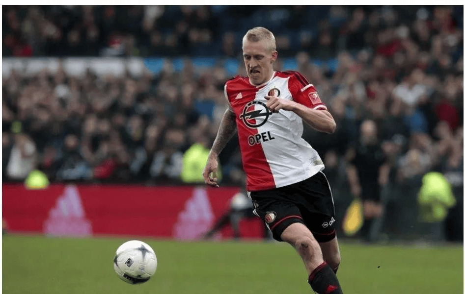 乐鱼体育网站入口-窗口期意甲焦点战，费耶诺德再遭质疑，更衣室稳定，控场能力受关注