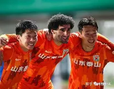 今晨中超焦点战;山东泰山手感冰凉;媒体盛赞;资深球员宣示担当 今晨中超焦点战;山东泰山手感冰凉;媒体盛赞;资深球员宣示担当