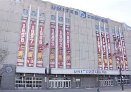 崔万志和乐嘉是怎么回事