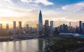 乐鱼体育网站入口-深圳男篮训练开放日，今夜伤情更新引欢呼，西甲在即，数据趋势出现新变化