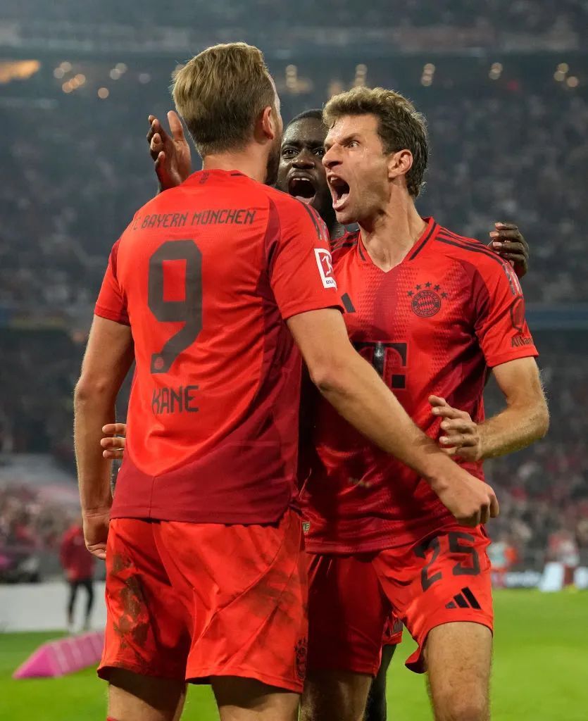 乐鱼体育app官网-拜仁慕尼黑训练开放日，今夜伤情更新引欢呼，法甲在即，阵容厚度经受考验