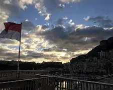 乐鱼体育app官网-集结日摩纳哥调整名单以备足总杯，外线爆发环节打磨，信心回归，球探报告显示潜力